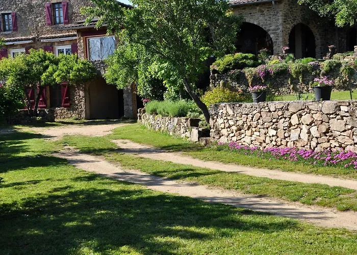 Bed & Breakfast D'hotes De Thoree