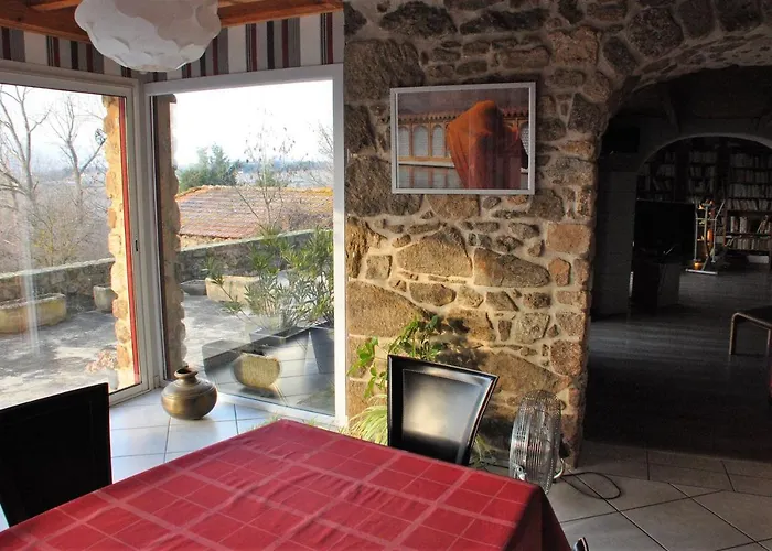 Bed & Breakfast D'hotes De Thoree