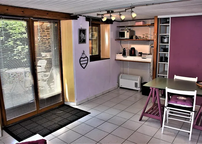 Bed & Breakfast D'hotes De Thoree