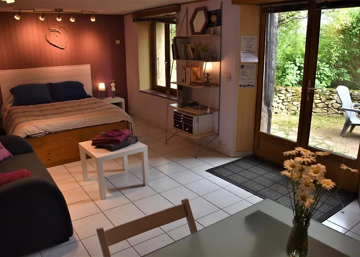 D'hotes De Thoree Bed & Breakfast